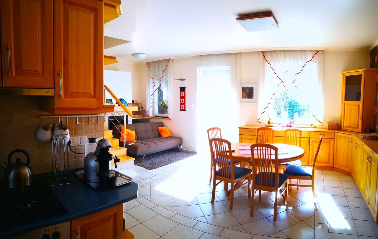 Aurora Premium Home Győr Extérieur photo